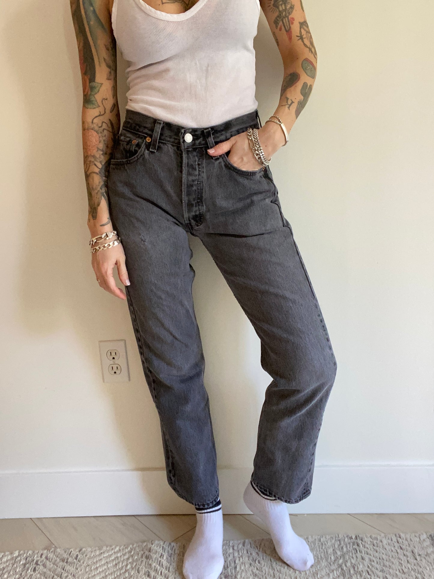 Size 25/26 Levi’s 501 jeans