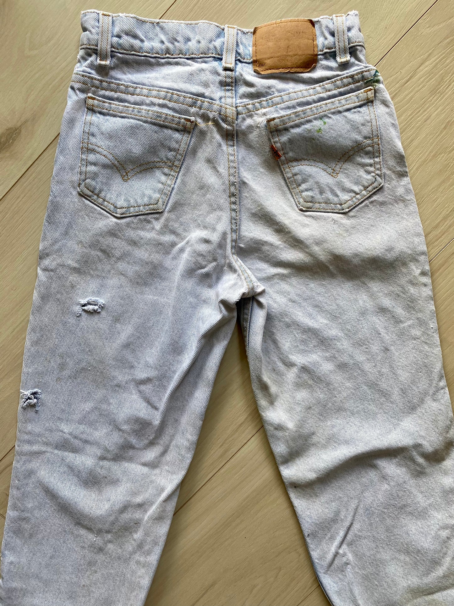 Size 23/24 Levi’s 550 jeans