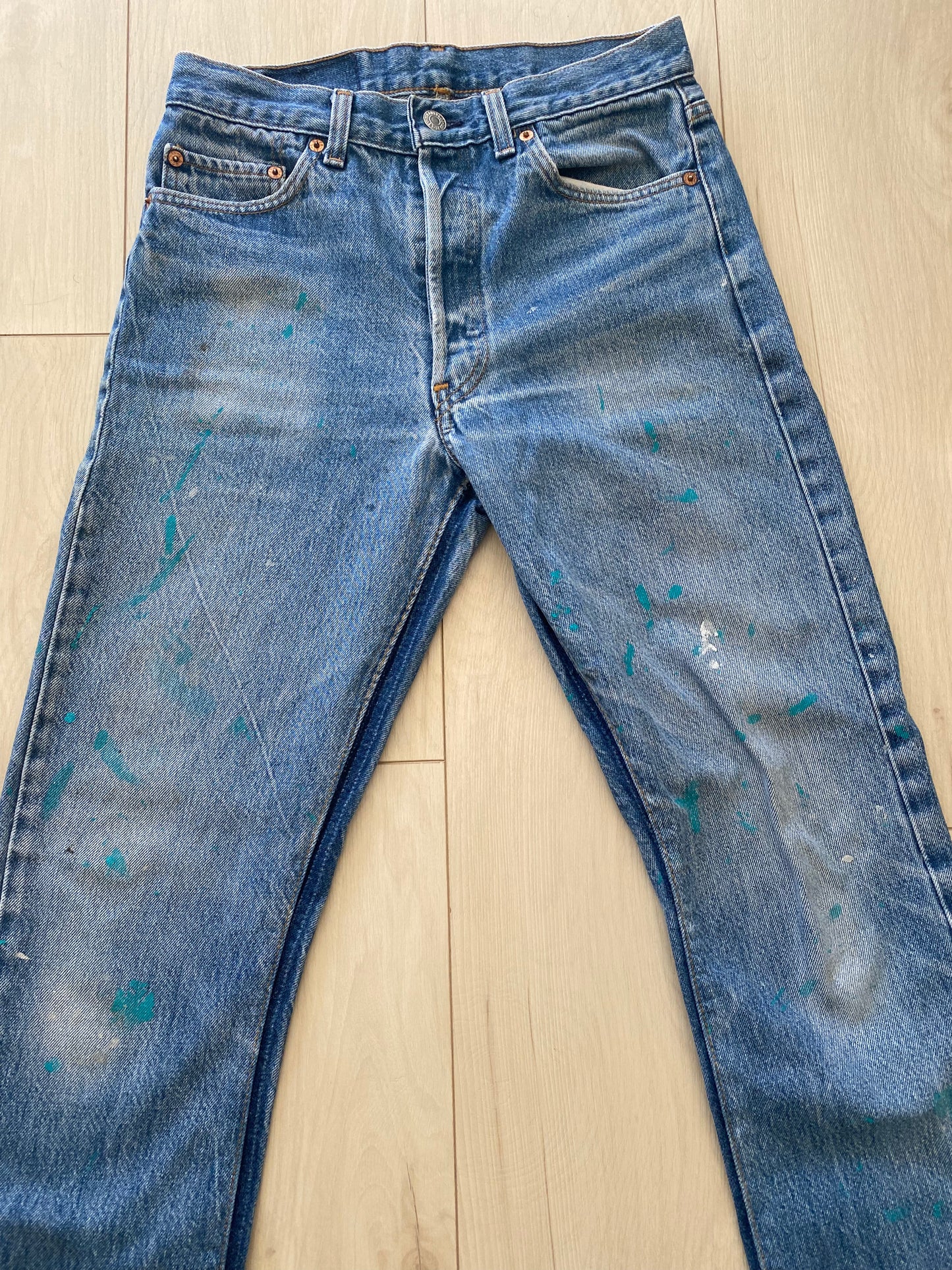 Size 26/27 Levi’s 501 jeans