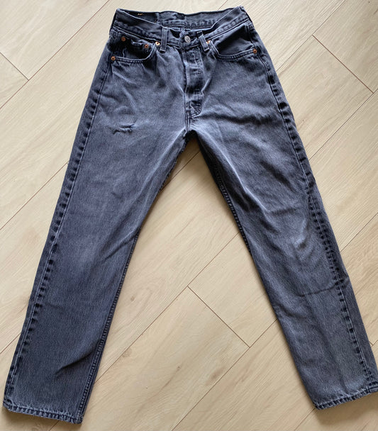 Size 25/26 Levi’s 501 jeans