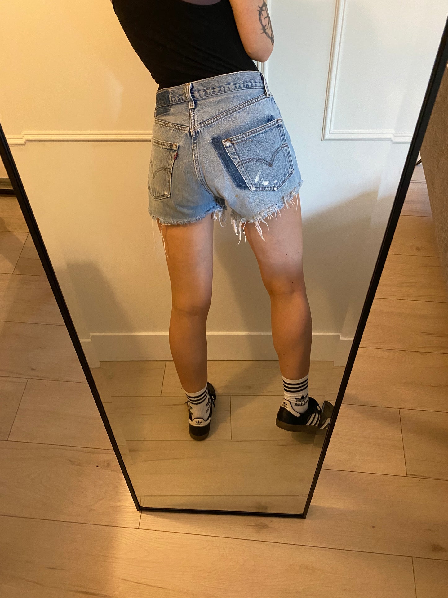 Size 28 Levi’s 501 Jean shorts