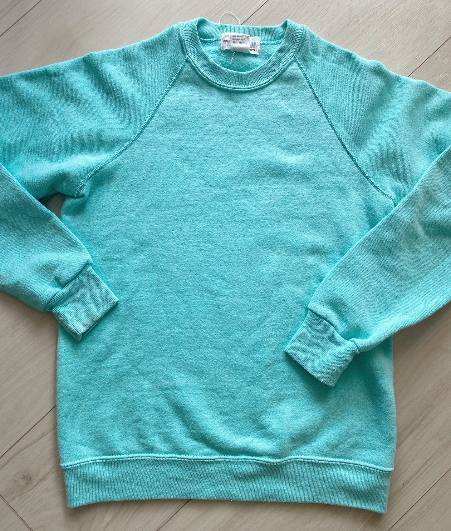 Vintage raglan sweatshirt