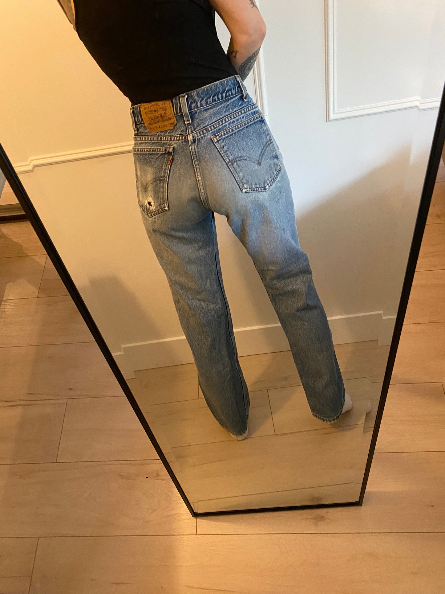 Size 28/29 Levi’s 505 jeans