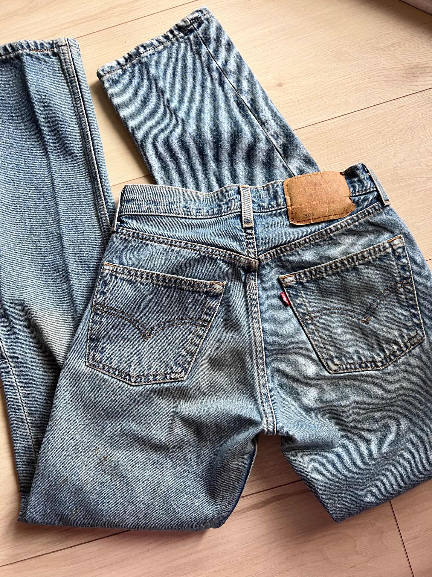 Size 24 Vintage Levi’s 501 jeans