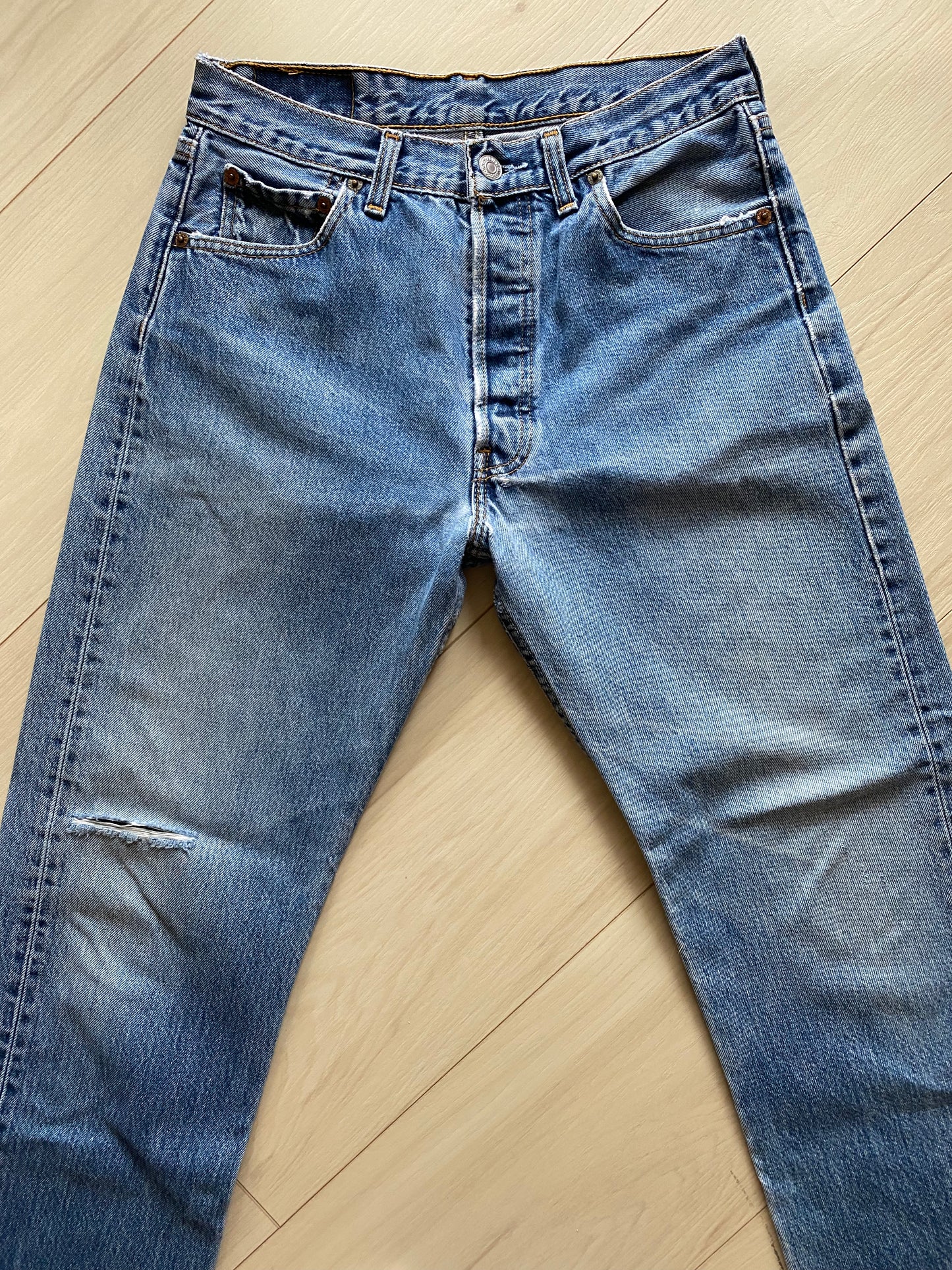 Size 27/28 Levi’s 501 jeans