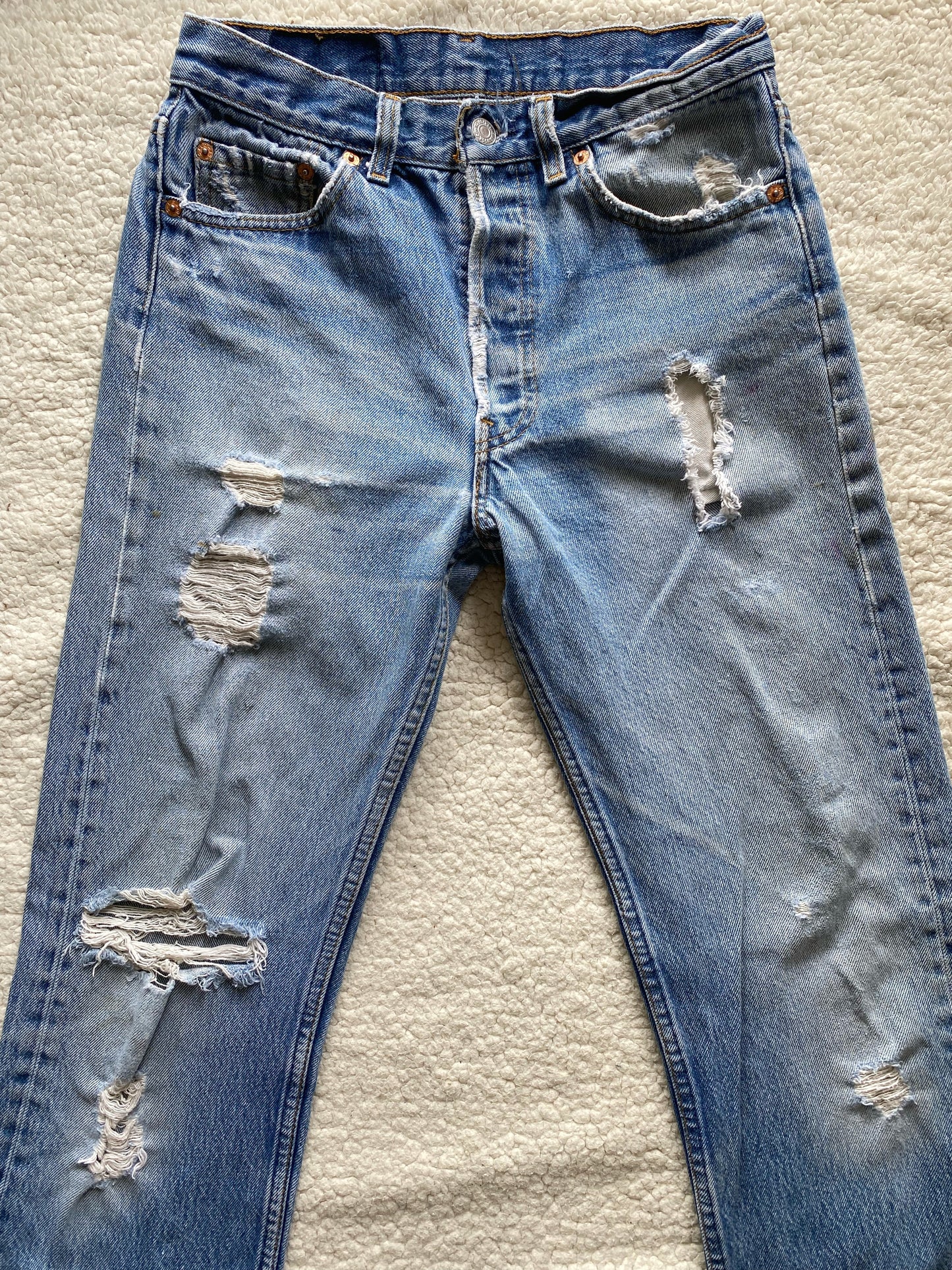 Size 26/27 Levi’s 501 jeans