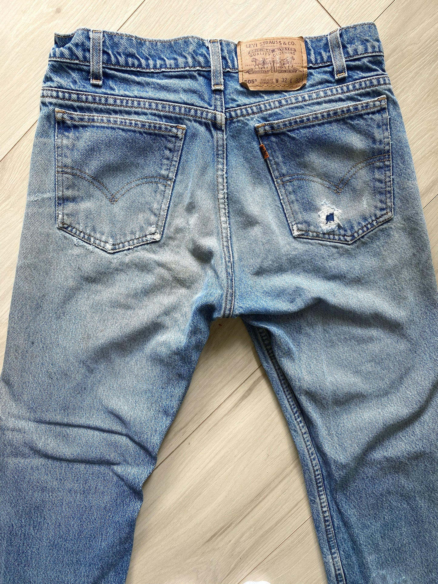 Size 28/29 Levi’s 505 jeans